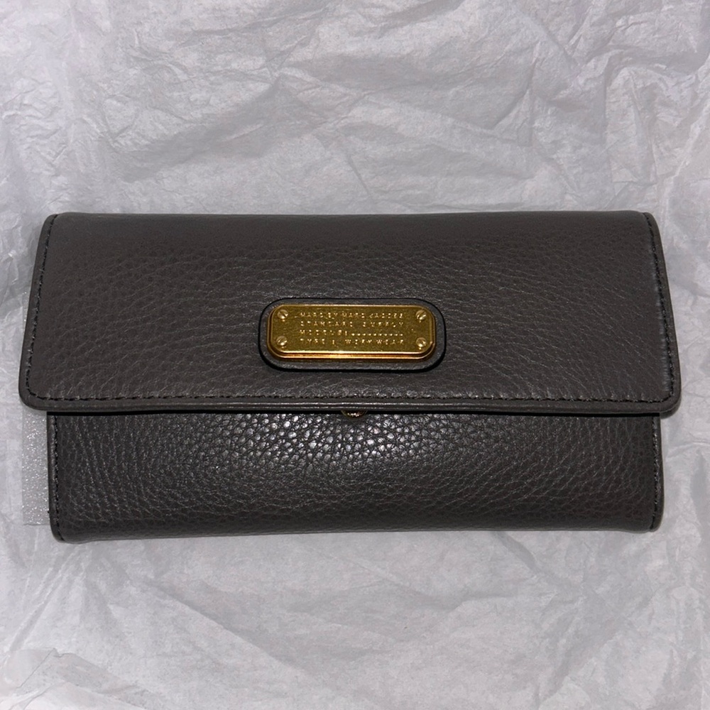 Marc Jacobs Pebbled Leather Long Trifold Wallet Faded Aluminum Gray NWT